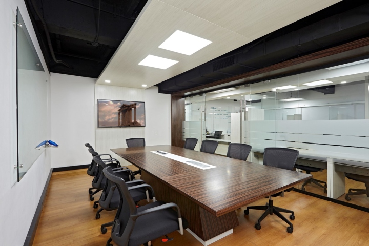 服務(wù)范圍：上海廠(chǎng)房裝修、上海辦公室裝修、上海食品廠(chǎng)裝修、上海鋼結(jié)構(gòu)搭建、上海凈化廠(chǎng)房車(chē)間等裝修服務(wù)