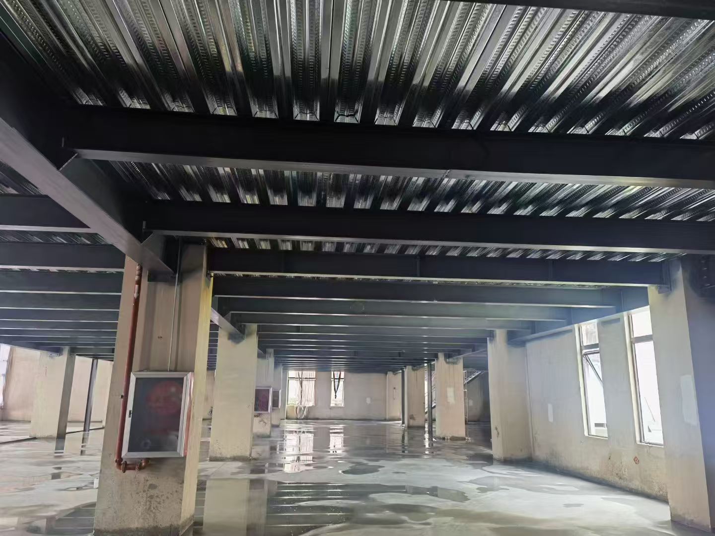 廠房鋼結(jié)構(gòu)平臺(tái)搭建圖片